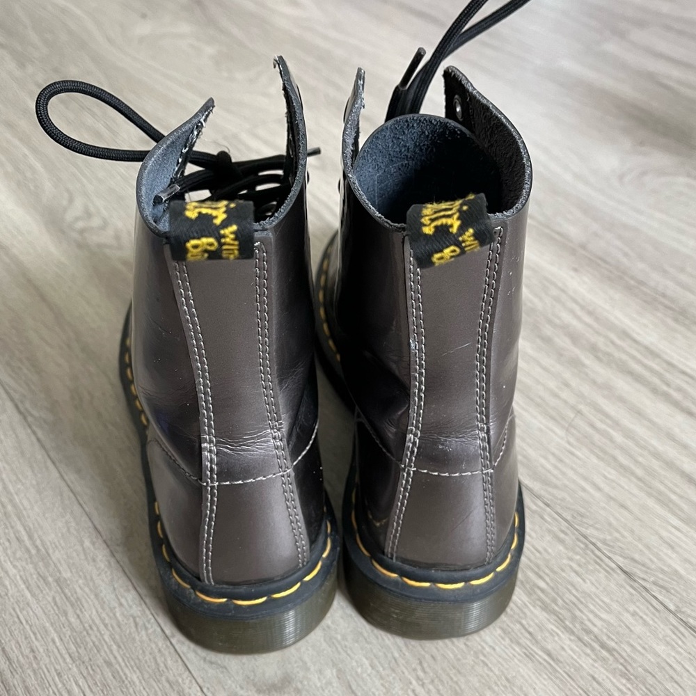 Dr Martens Women 8-Eye Pascal The Original Airware High Top Pewter Boots - Picture 5 of 10